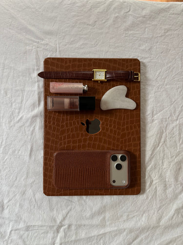 brown red Lizard - Iphone case