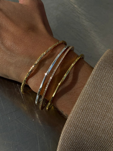 Thin bangle bracelet - gold